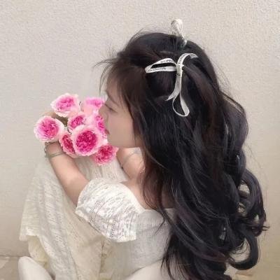头部网红被曝旧照被扒，一个月机场画面流出